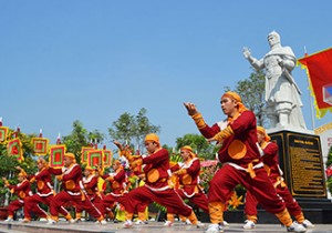 VỀ MIỀN ĐẤT VÕ 
