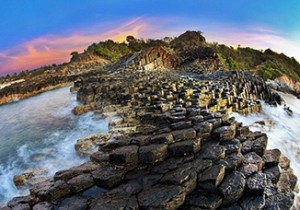 PHÚ YÊN - NGẠC NHIÊN GÀNH ĐÁ DĨA