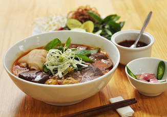 Bún Bò Huế - Món ngon gợi nhớ về Cố Đô
